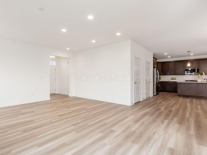 5176 Clarewood Lane, Dublin, OH 43016 Photo 8