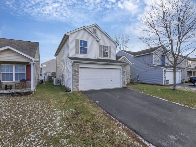 3832 Liriope Street, Canal Winchester, OH 43110 Photo 2