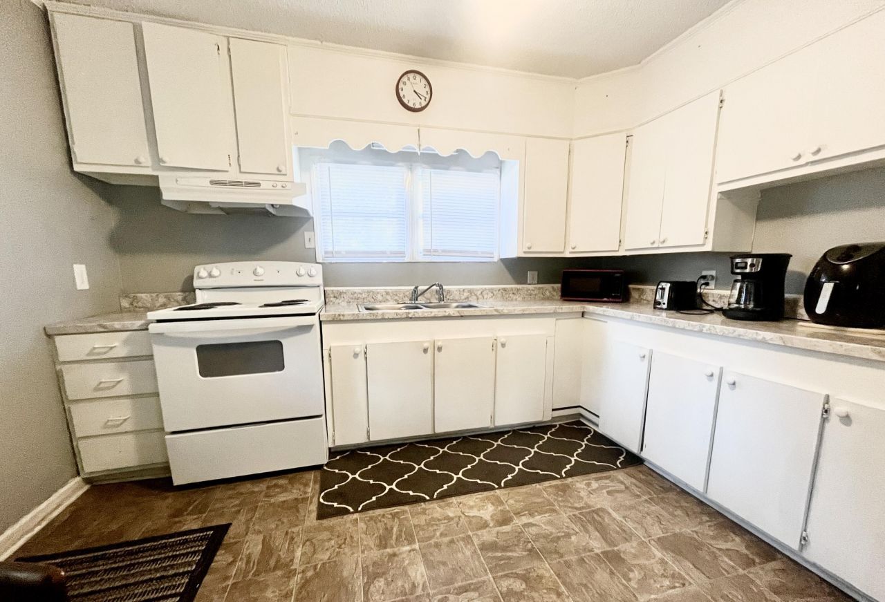 122 Retha Road Photo 9