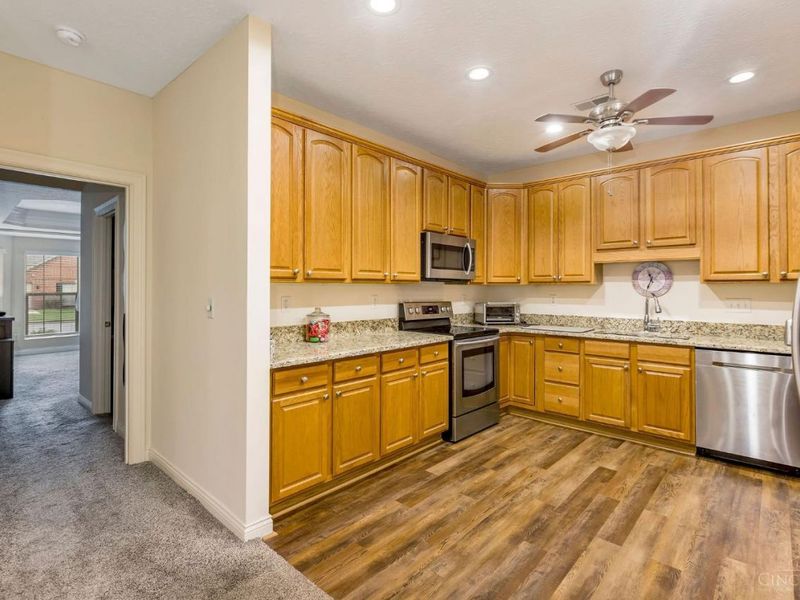 7991 Pinnacle Point Drive, Unit 101, West Chester, OH 45069 Photo 12