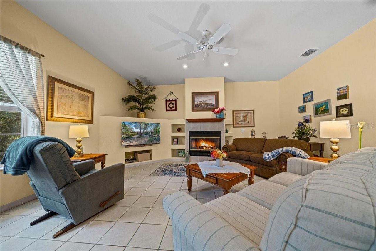 16731 SE 181st Terrace, Weirsdale, FL 32195 Photo