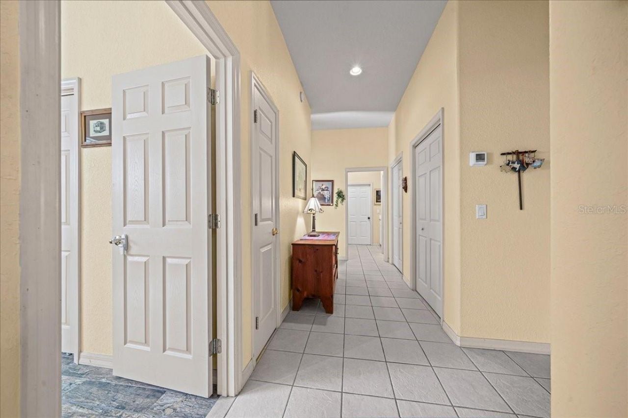 16731 SE 181st Terrace, Weirsdale, FL 32195 Photo