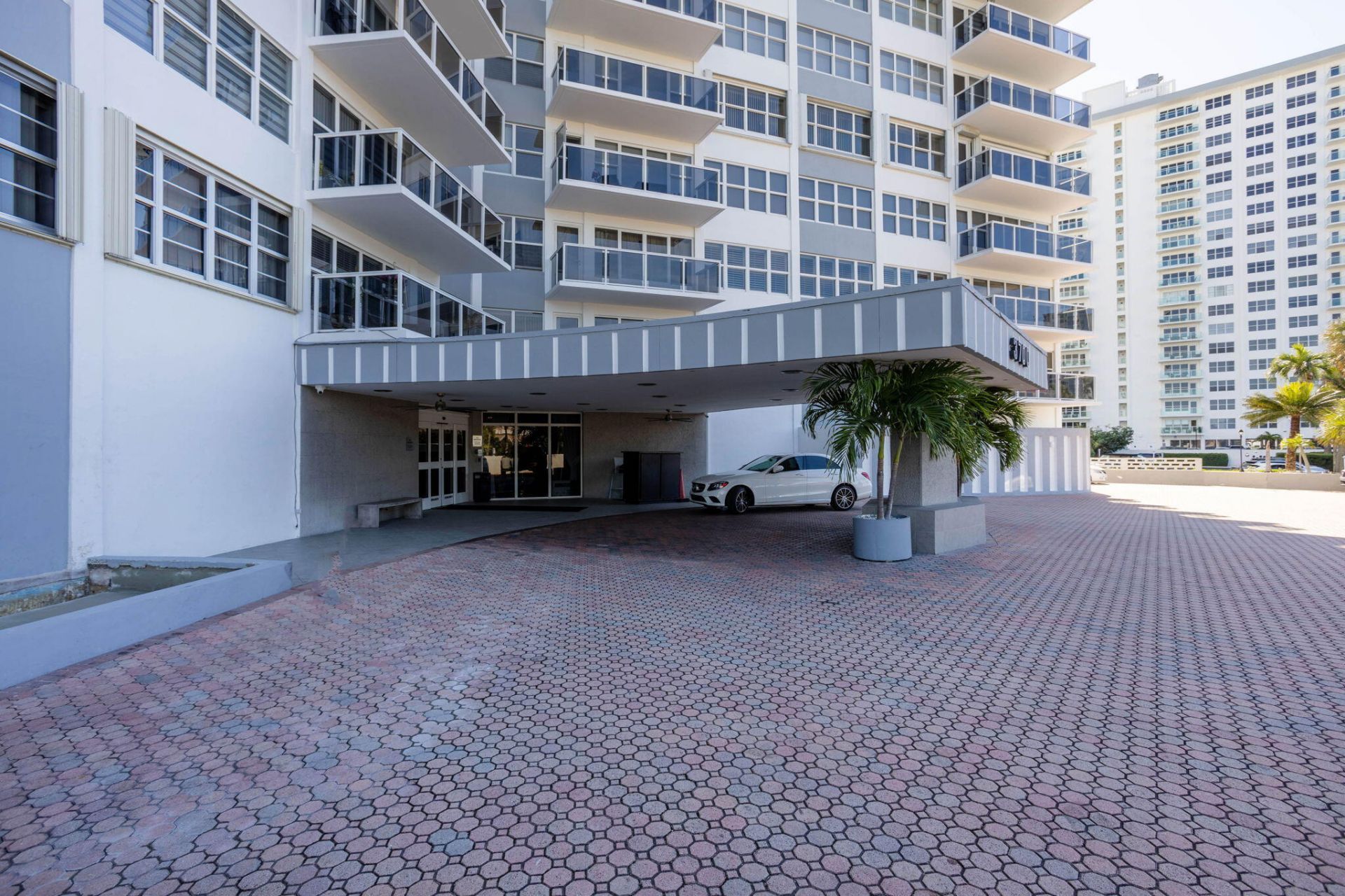 3700 Galt Ocean Drive, Unit 214, Fort Lauderdale, FL 33308 Photo