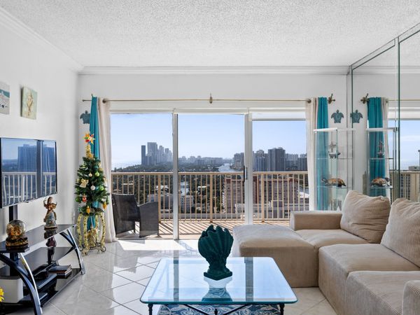 1985 S Ocean Drive, Unit Pha, Hallandale Beach, FL 33009