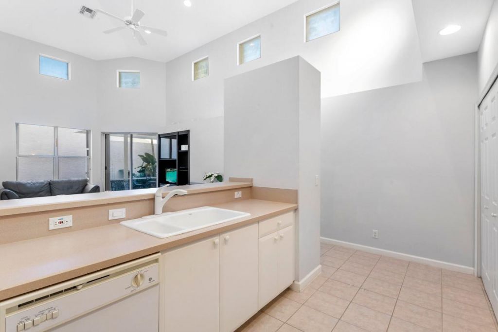 7701 Cardinal Court, West Palm Beach, FL 33412 Photo