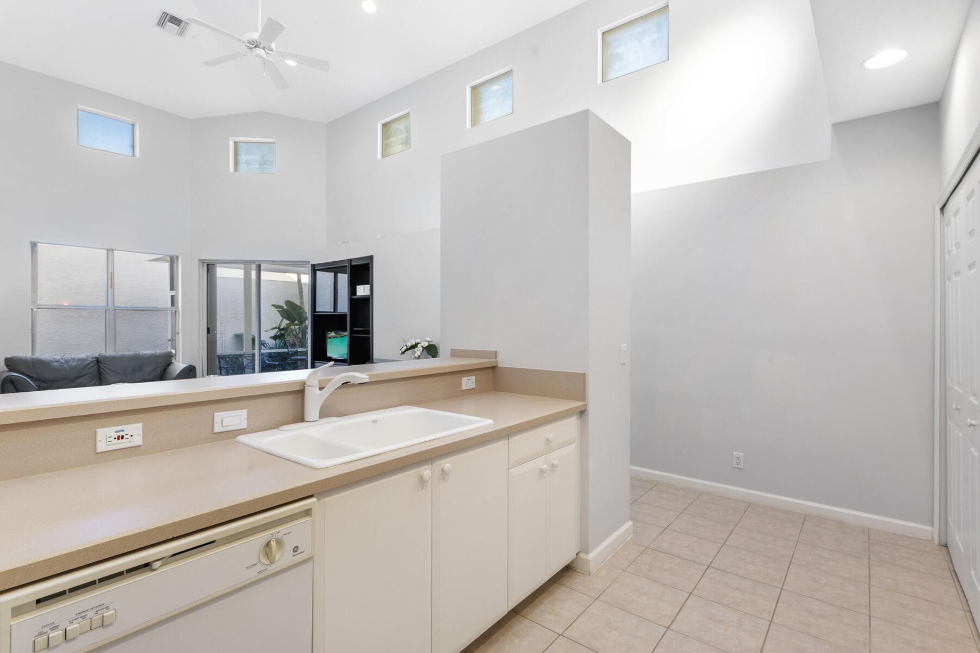 7701 Cardinal Court, West Palm Beach, FL 33412 Photo