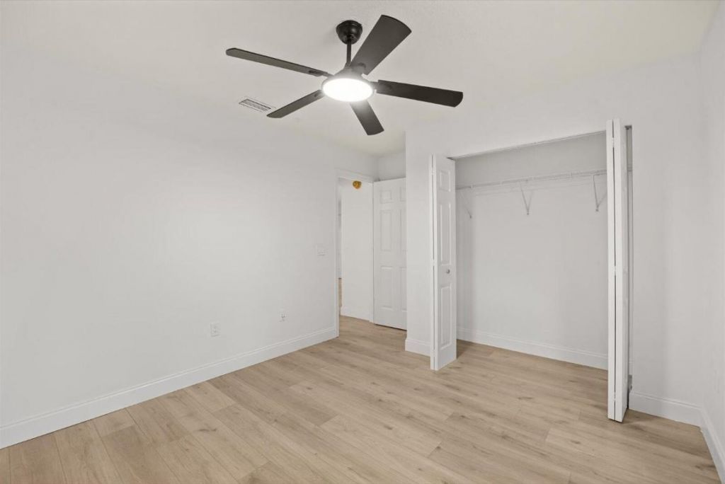 218 Las Palmas Street, Royal Palm Beach, FL 33411 Photo