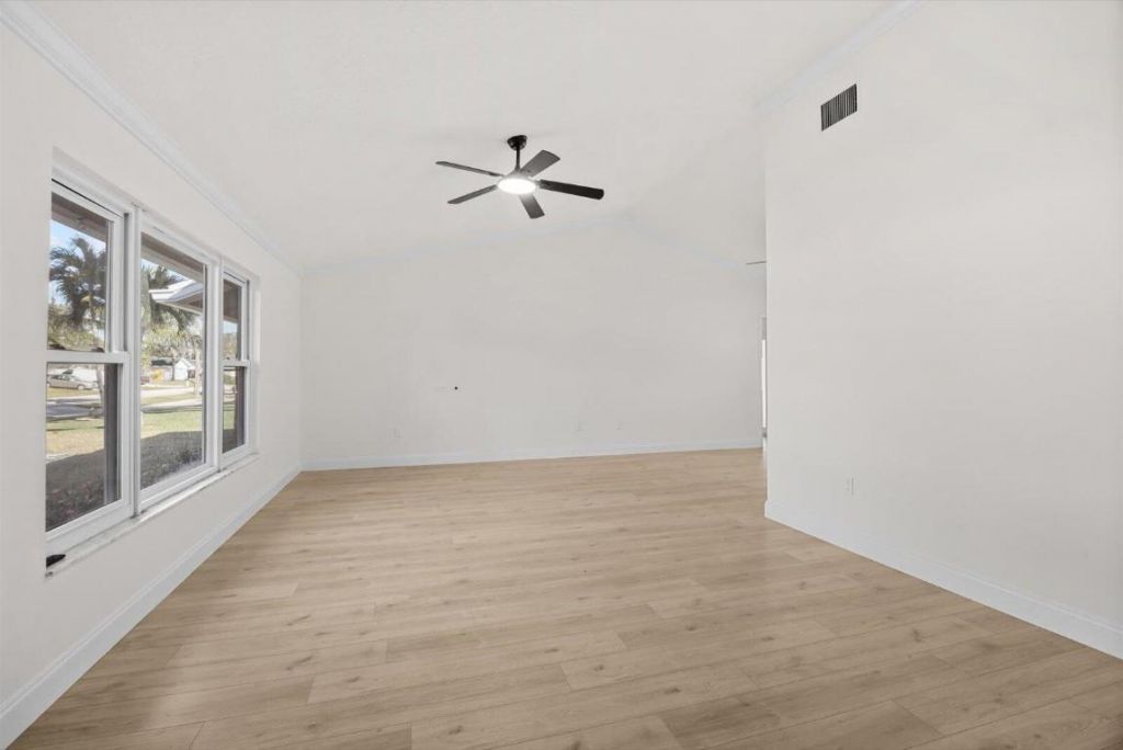 218 Las Palmas Street, Royal Palm Beach, FL 33411 Photo