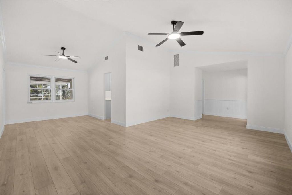 218 Las Palmas Street, Royal Palm Beach, FL 33411 Photo