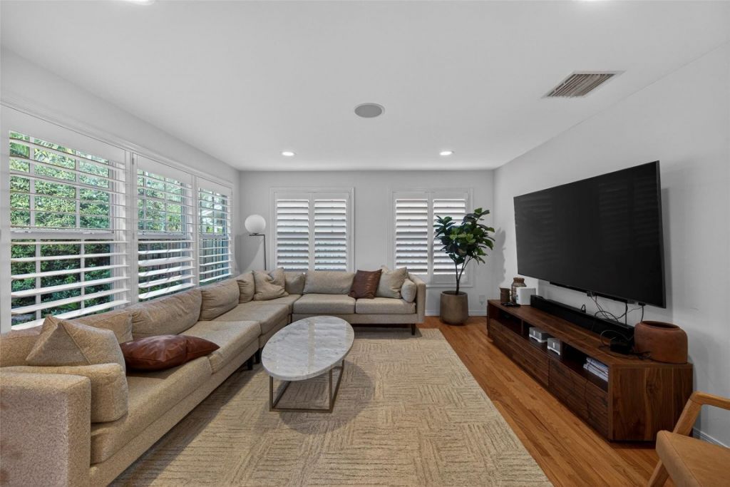 1001 SE 10th Street, Fort Lauderdale, FL 33316 Photo