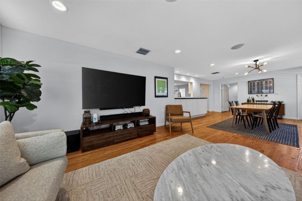 1001 SE 10th Street, Fort Lauderdale, FL 33316 Photo