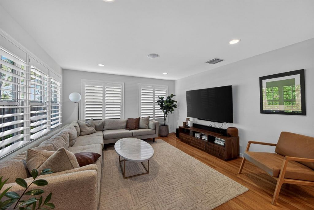 1001 SE 10th Street, Fort Lauderdale, FL 33316 Photo