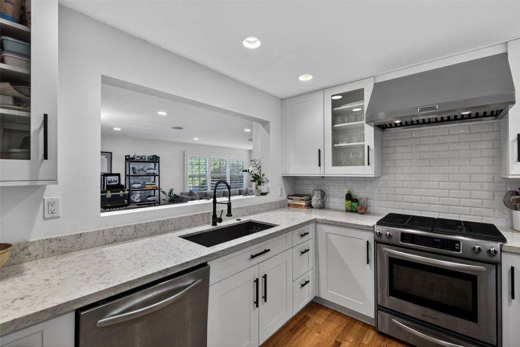 1001 SE 10th Street, Fort Lauderdale, FL 33316 Photo