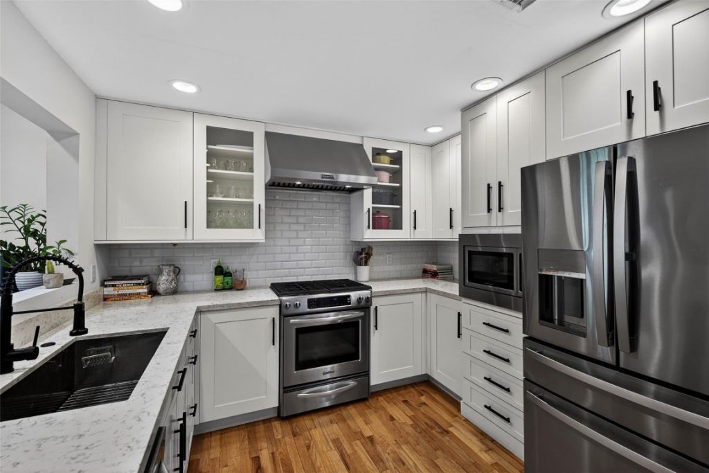 1001 SE 10th Street, Fort Lauderdale, FL 33316 Photo