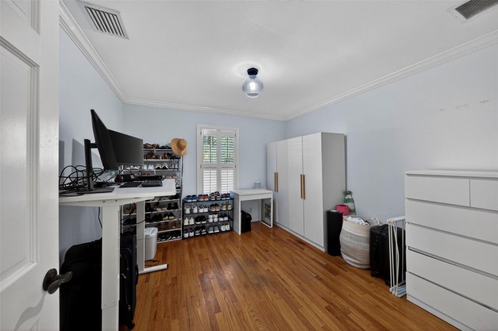 1001 SE 10th Street, Fort Lauderdale, FL 33316 Photo