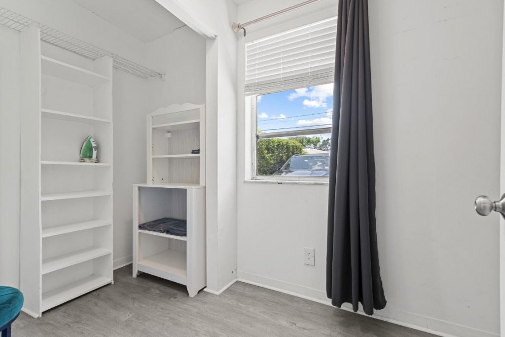 6375 SW 29th Street, Miami, FL 33155 Photo