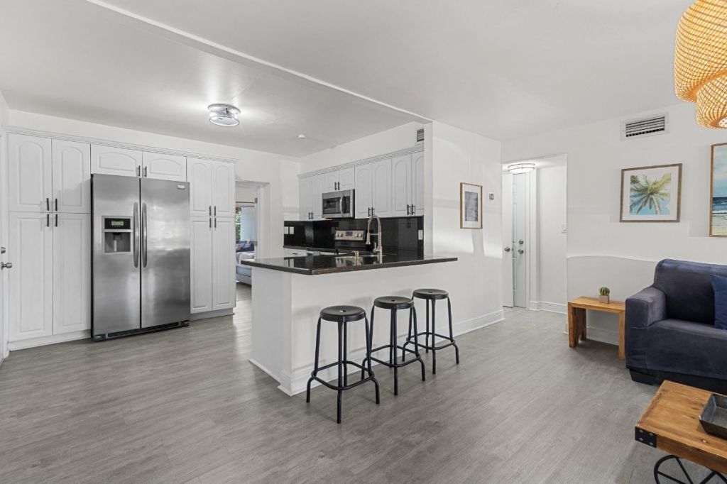 6375 SW 29th Street, Miami, FL 33155 Photo