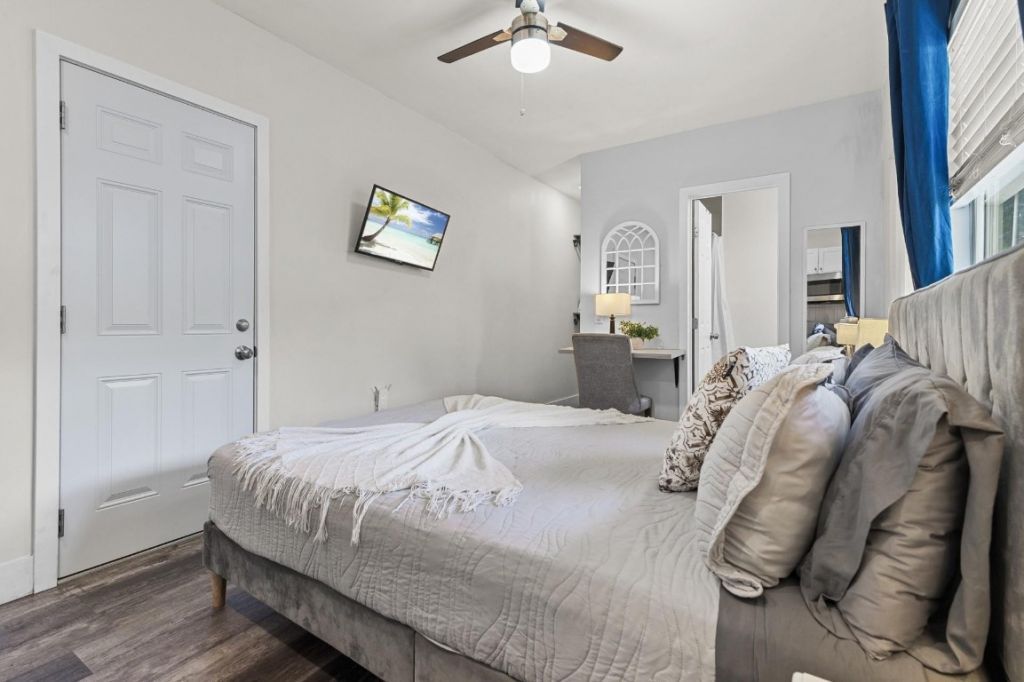 6375 SW 29th Street, Miami, FL 33155 Photo