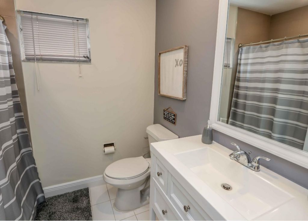 6375 SW 29th Street, Miami, FL 33155 Photo