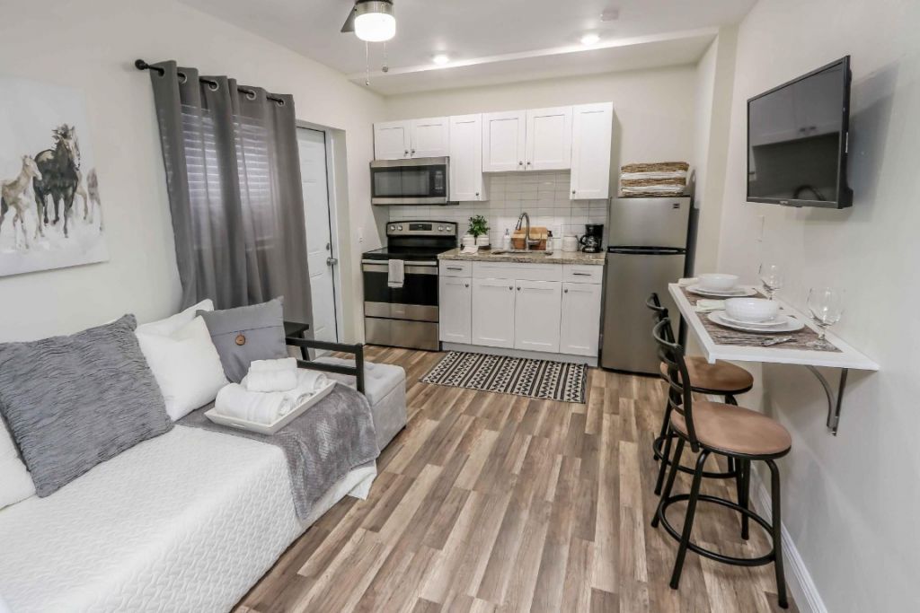 6375 SW 29th Street, Miami, FL 33155 Photo