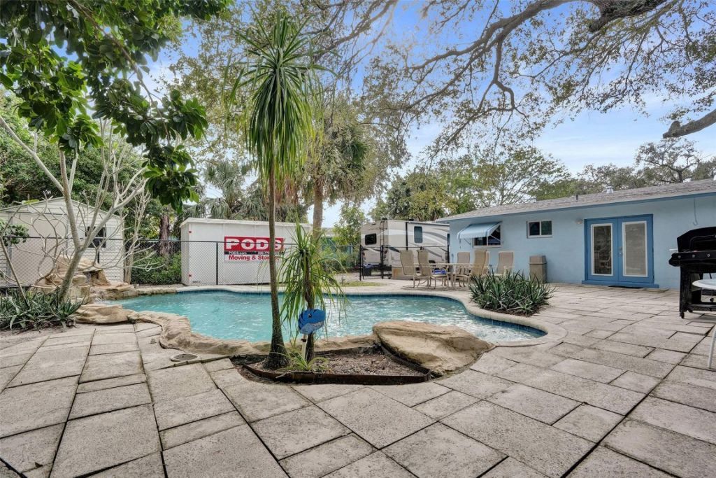 4165 SW 24th Street, Fort Lauderdale, FL 33317 Photo