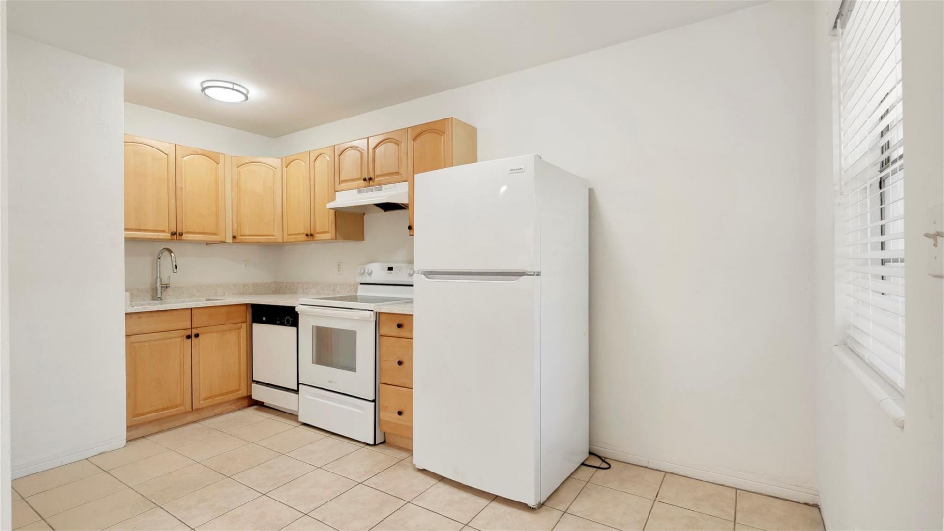 709 SE 15th Street, Unit 1, Fort Lauderdale, FL 33316 Photo