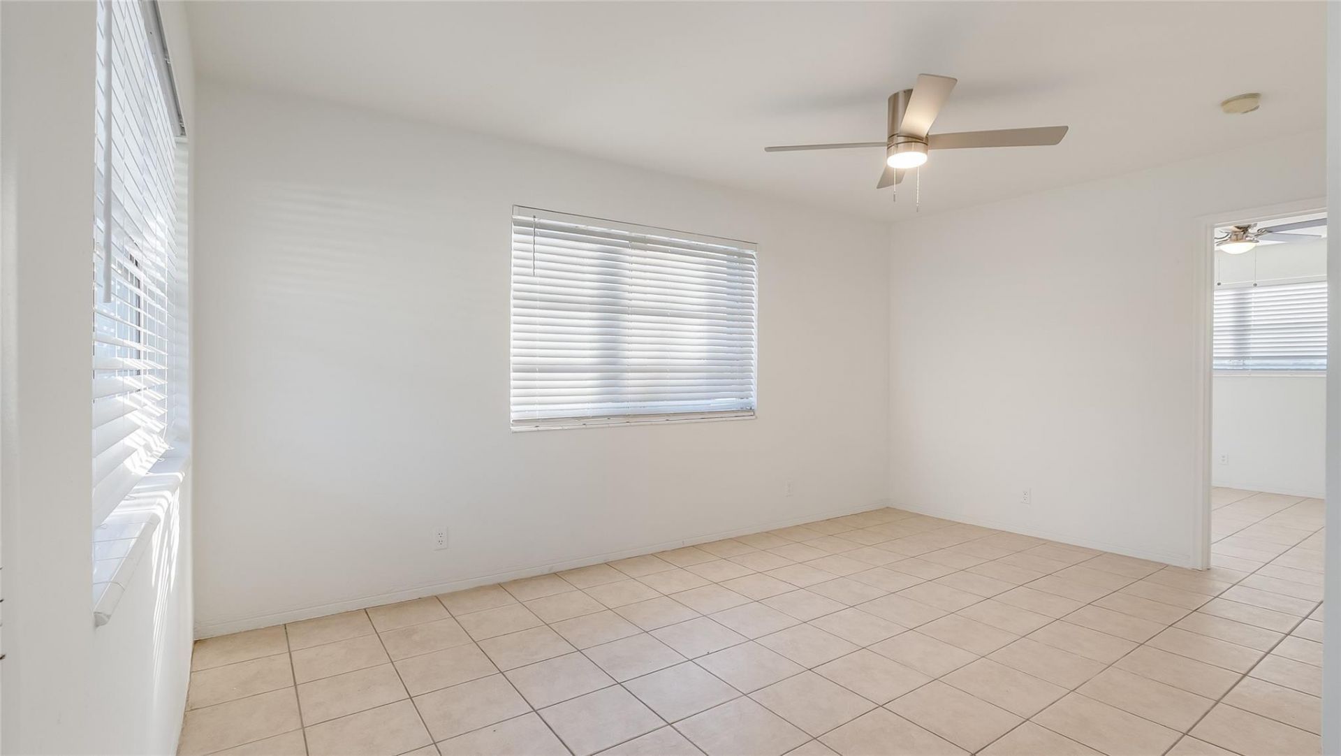 709 SE 15th Street, Unit 1, Fort Lauderdale, FL 33316 Photo