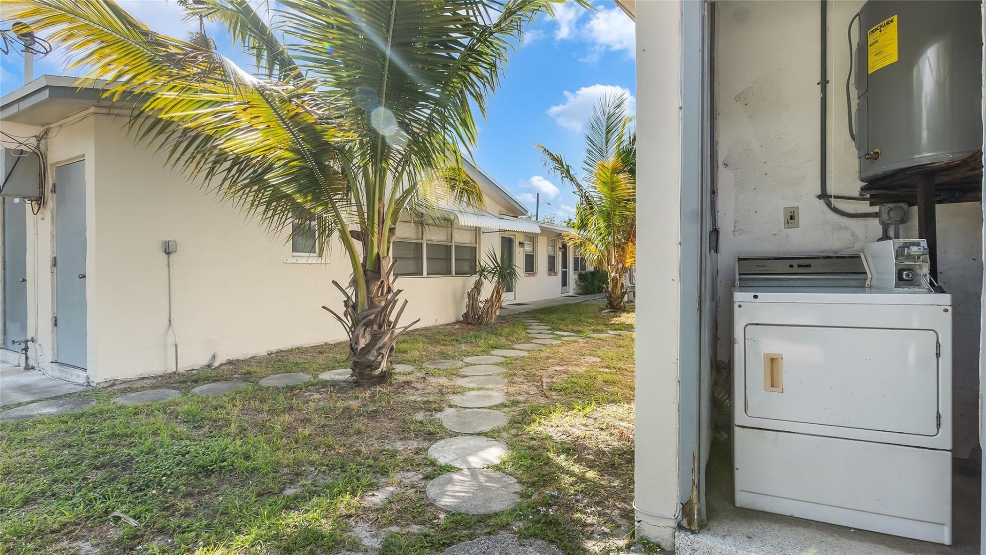 709 SE 15th Street, Unit 1, Fort Lauderdale, FL 33316 Photo