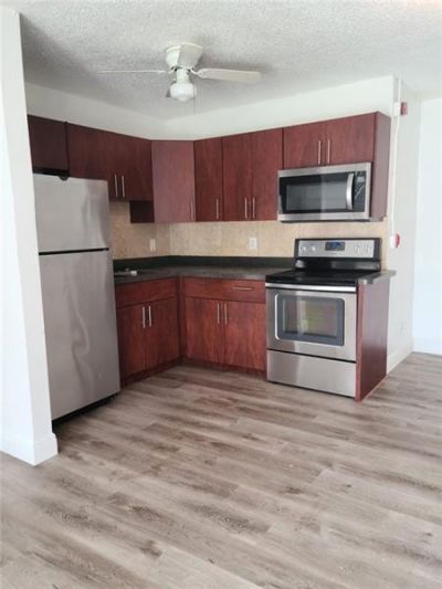 736 NW 2nd Avenue, Fort Lauderdale, FL 33311 Photo