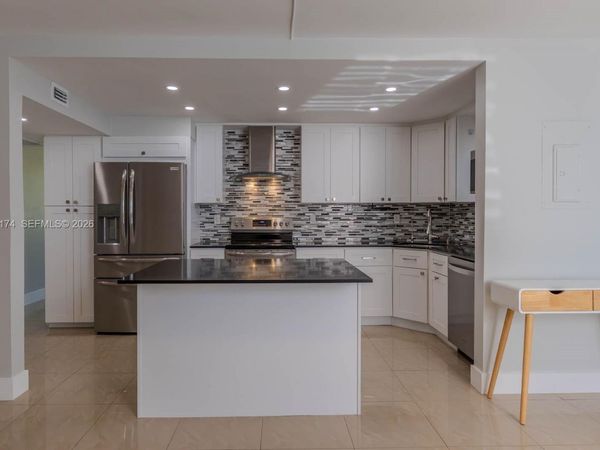 20291 NE 30th Ave , Unit PH08, Aventura, FL 33180