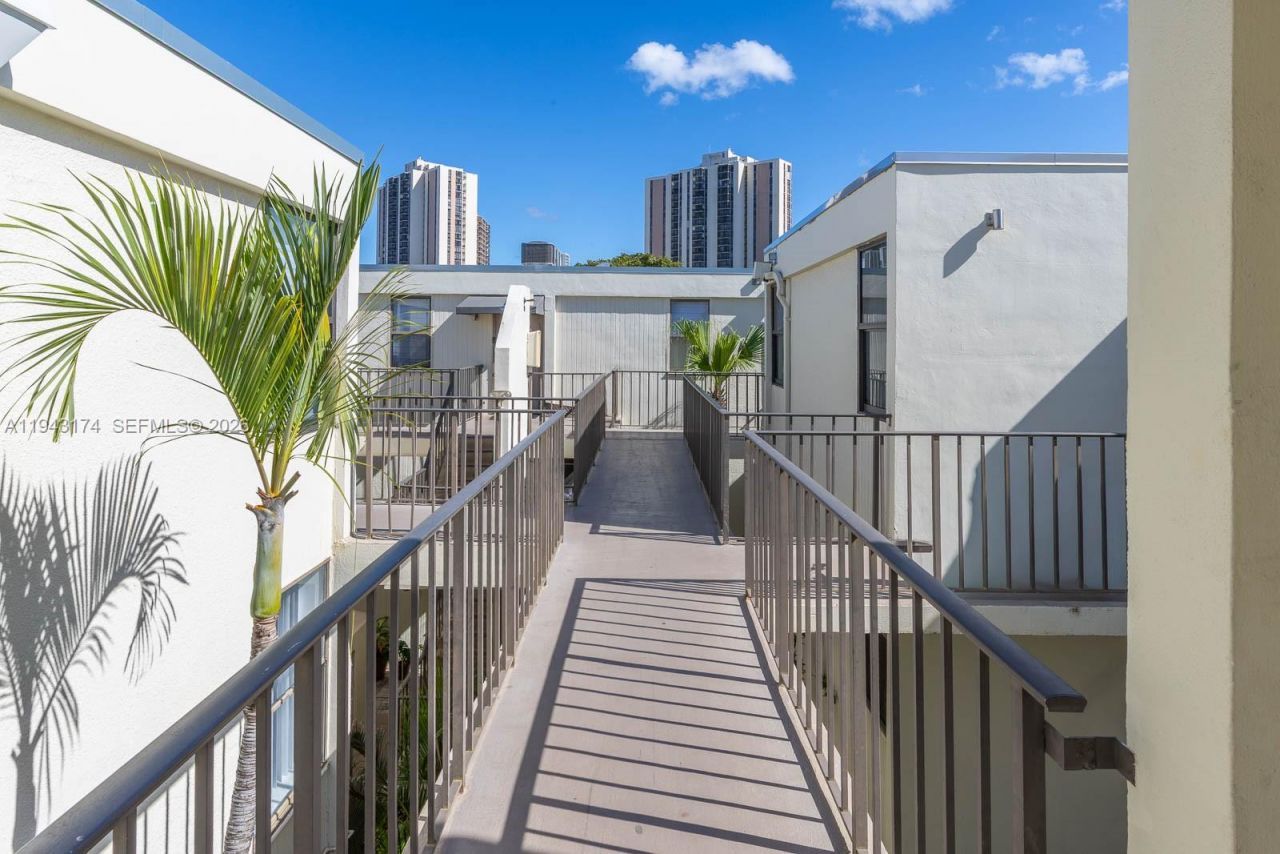 20291 NE 30th Ave , Unit PH08, Aventura, FL 33180 Photo