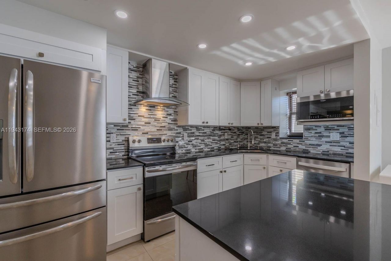 20291 NE 30th Ave , Unit PH08, Aventura, FL 33180 Photo