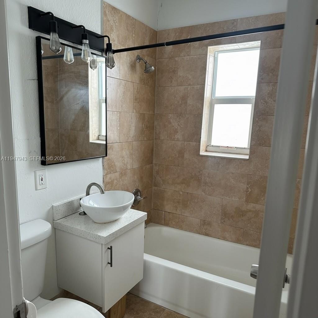 415 NW 84th St, Unit 415, Miami, FL 33150 Photo