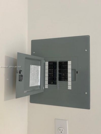 832 NW 16th Ter, Fort Lauderdale, FL 33311 Photo