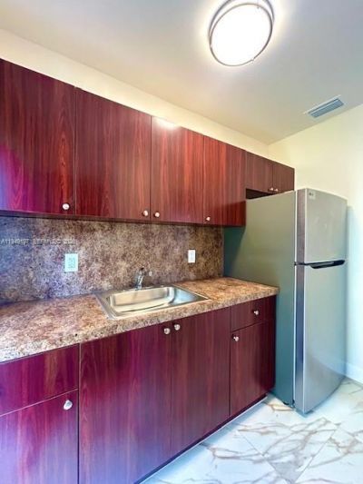 832 NW 16th Ter, Fort Lauderdale, FL 33311 Photo