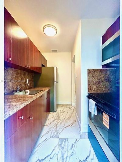 832 NW 16th Ter, Fort Lauderdale, FL 33311 Photo