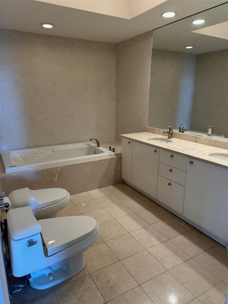 16500 Collins Ave, Unit 254, Sunny Isles Beach, FL 33160 Photo