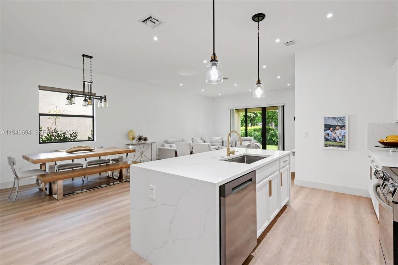 4806 Conifer Ct , Greenacres, FL 33463 Photo