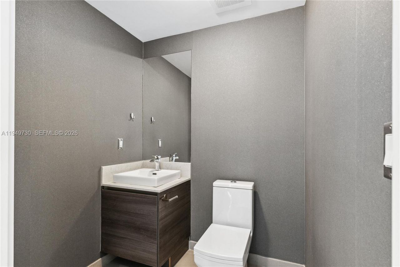 1080 SW Brickell Ave, Unit 1401, Miami, FL 33131 Photo