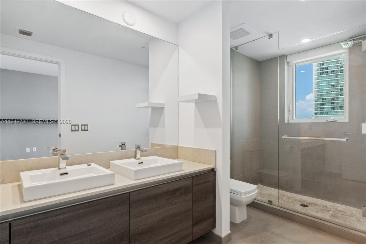 1080 SW Brickell Ave, Unit 1401, Miami, FL 33131 Photo