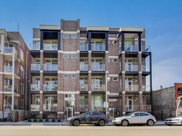 2450 N Clybourn Avenue, Unit 3S, Chicago, IL 60614
