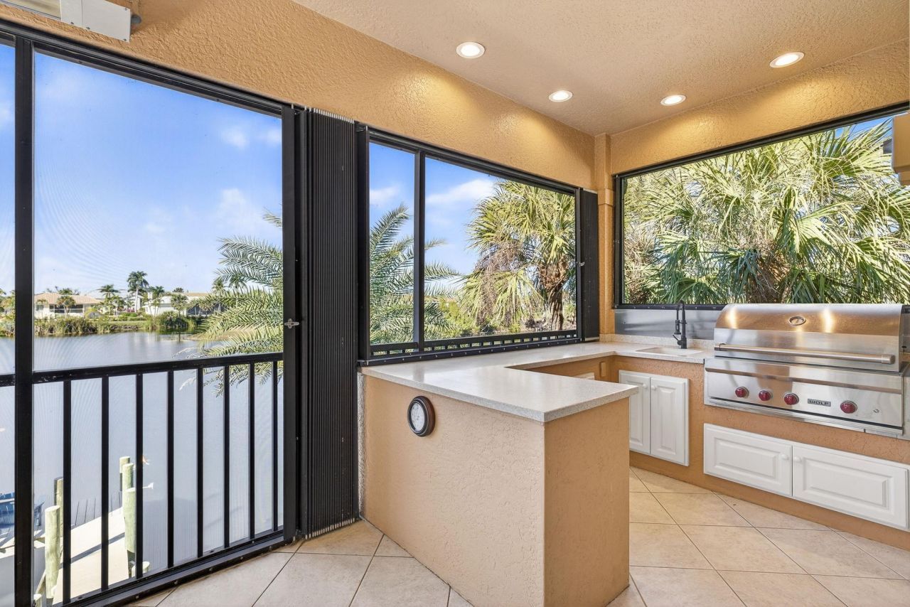 1490 Middle Gulf Dr, Sanibel, FL 33957 Photo