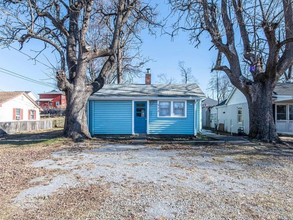 628 AUGUSTA AVE N, Waynesboro, VA 22980