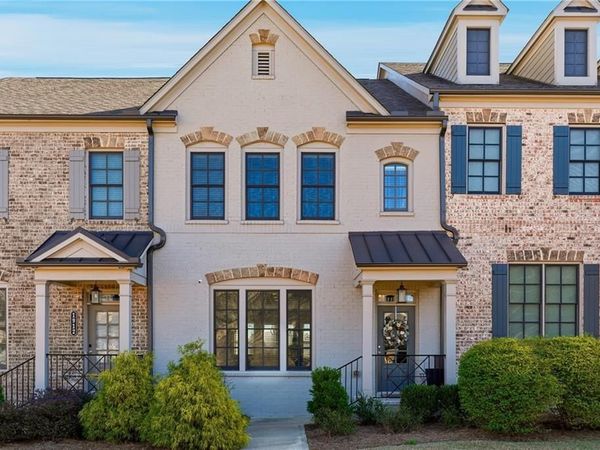 1910 Skyfall Circle, Atlanta, GA 30319