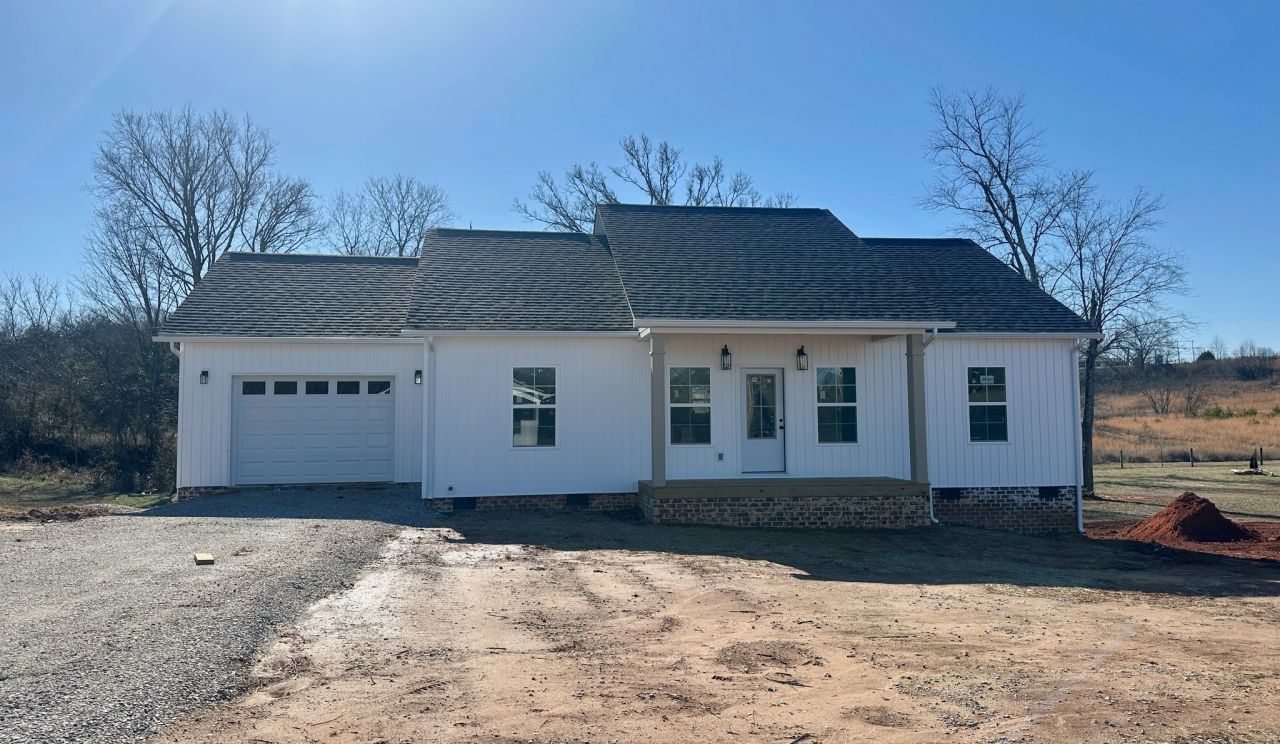 169 Honeysuckle Ln, Sparta, TN 38583 Main Photo