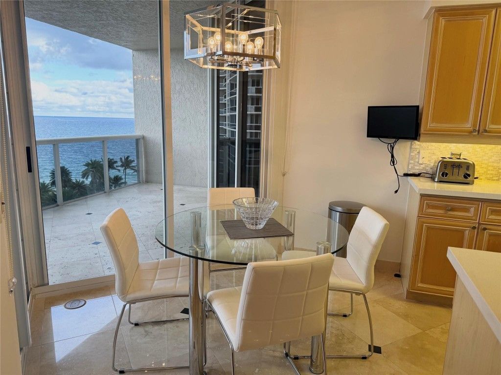 3100 N Ocean Boulevard, Unit 1005, Fort Lauderdale, FL 33308 Photo