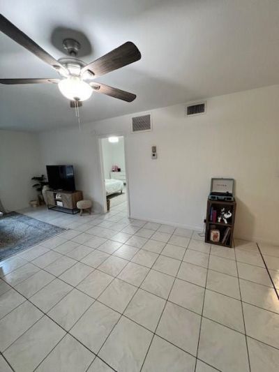 1950 N Andrews Avenue, Unit 210D, Fort Lauderdale, FL 33311 Photo