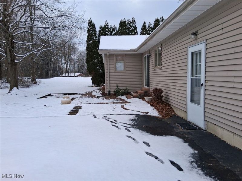 2770 Franwae SW, Warren, OH 44481 Photo 3
