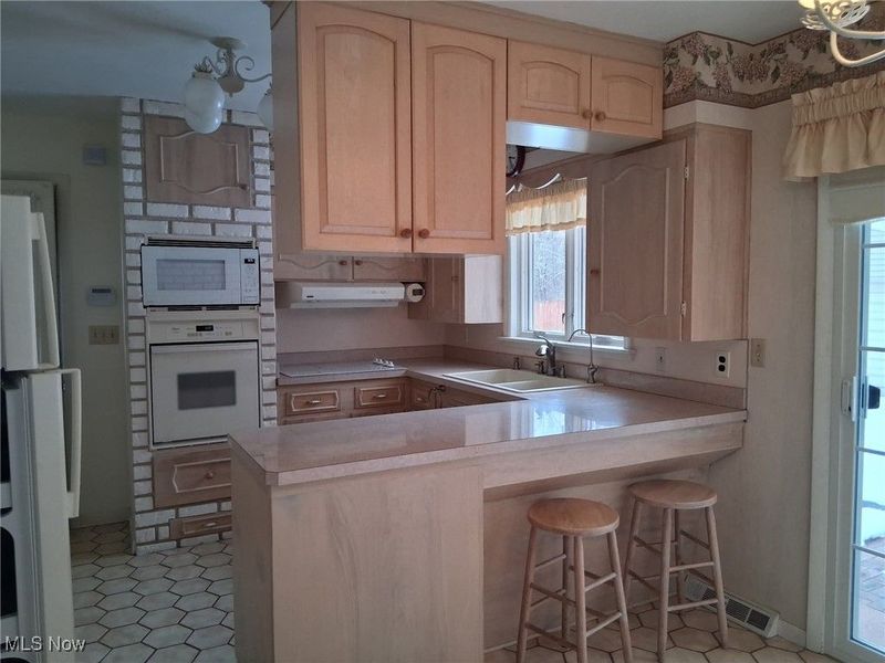 2770 Franwae SW, Warren, OH 44481 Photo 5