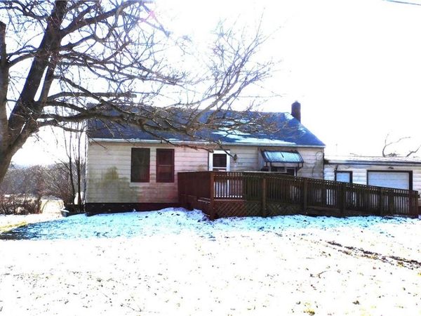 352 S Ridge Road E, Conneaut, OH 44030